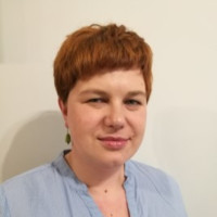 Aneta Stupka, Bi Specialist