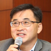 Hyoung Gun Wang