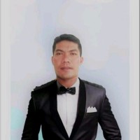 Lloyd Novabos