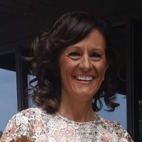 Debora Macneil