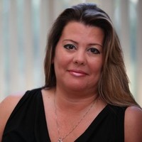 Yvonne Flores