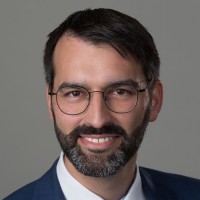 Dr. Simon Köhlmann, Mba