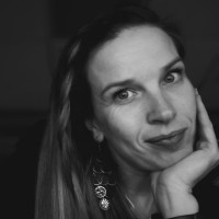 Eszter Santha