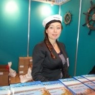 Алена Попова