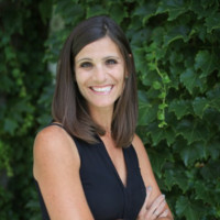 Lyndsay Rhoades