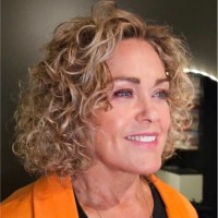 Hilde Hjelle