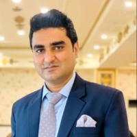 Adnan Munir, Aca