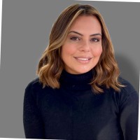 Elaine Medeiros
