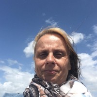 Edith Mennens