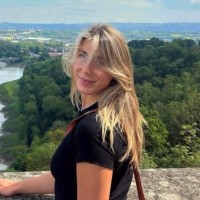 Molly Bjørk Holland