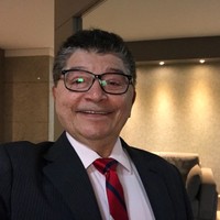 Dr Douglas Arruda Gomes