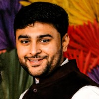 Rushi Patel, Hr