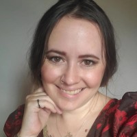 Stephanie Van Buskirk