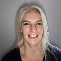 Zara Longlands