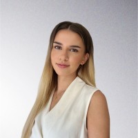 Ellie Holder