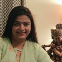 Urvashi Khelani
