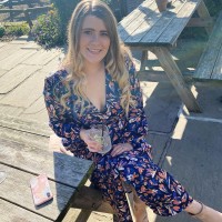 Holly Mills