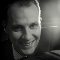 Dr. Peter Becker