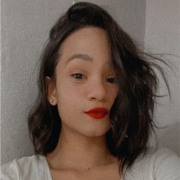 Evely Karoliny Oliveira Santos