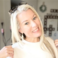 Nicolette Wright