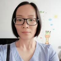 黄秋灵
