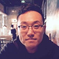 周鋆 Dennis Zhou