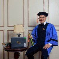Calvin Raffles Masinambow