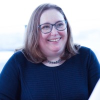 Carolyne Smith BA (Hons) APFS