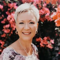 Jennie Van Der Linde