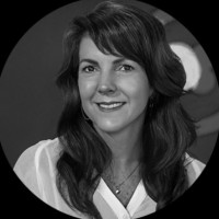 Luciana Manenti Saraiva