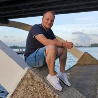 Jeffrey Van Den Brink