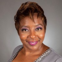 TRACY HUNTER