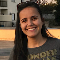 Thainá Paes