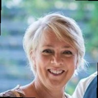 Angela Mclachlan