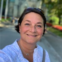 Live Cathrine Halmø