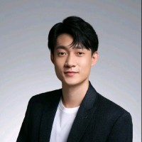 Troy Yinchang Guo, Cfa
