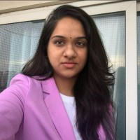 Dr Lakshmi R