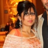 Samina Mirza, Ea