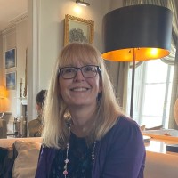 Lynda Moore