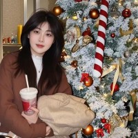 Ariana Zhang