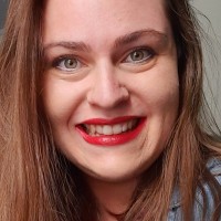 Fernanda Romani Saes