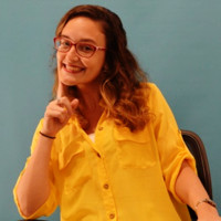 CAMILA W. UCHOA