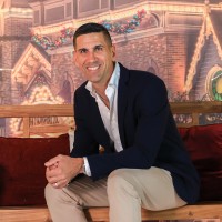 Darién Hernández, Bsee, Pe