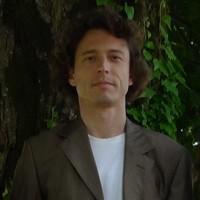 Mario Perović