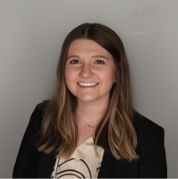 Sophie Nolan, Arm