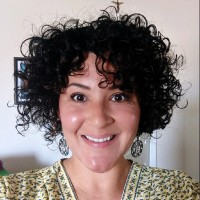Laura Flores