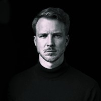 Sven M.