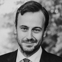 Dr. Alexander Stage