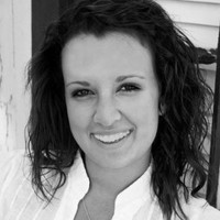 Emily Stanisz, Cam
