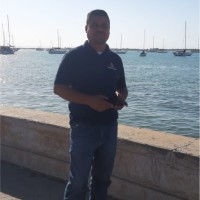 Juan Carlos Morales wipes